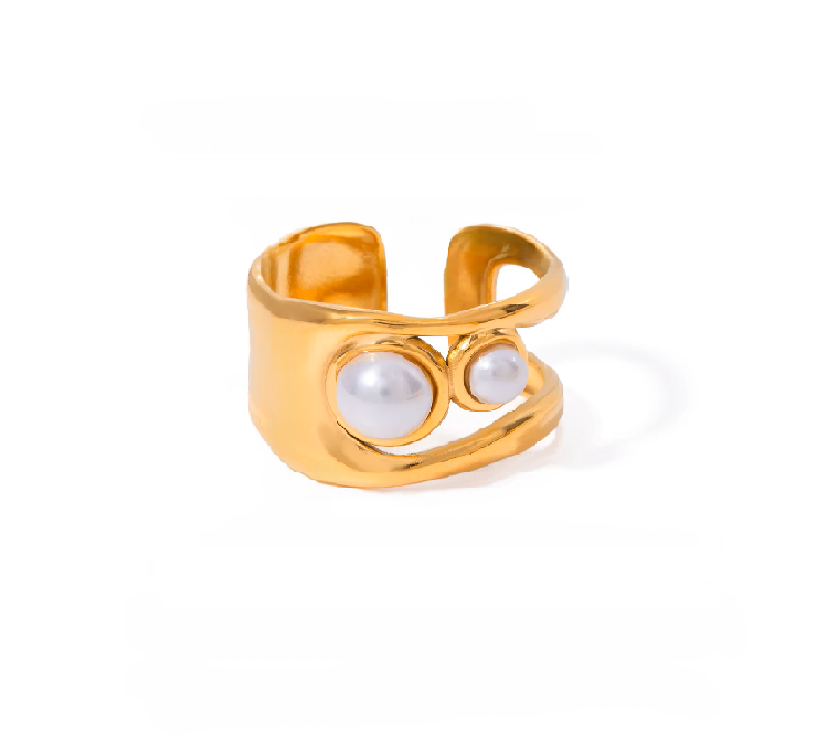 White Stoned Gold Ring
